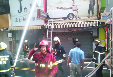 同性友人鬧分手服飾店遭縱火(圖)