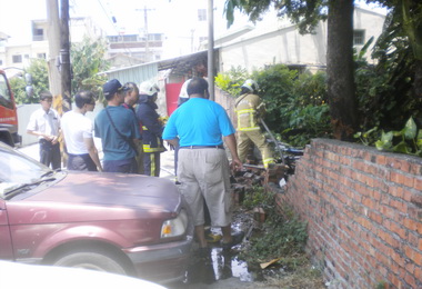 旗津海軍四廠技工宿舍起火無人受傷(圖)