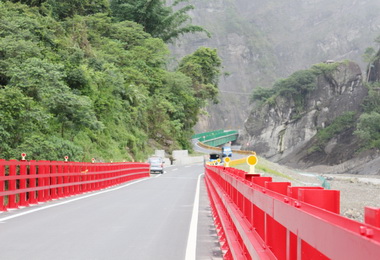 台21線五里埔至那瑪夏12座鋼橋各具特色(圖)