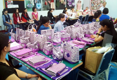 楠梓園區從業員縫紉研習班開跑(圖)