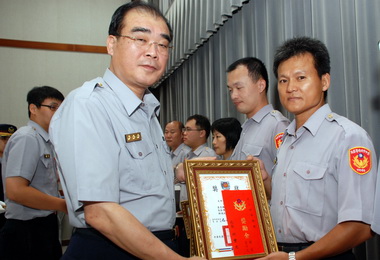 治安表現亮麗大甲警獲獎最多(圖)