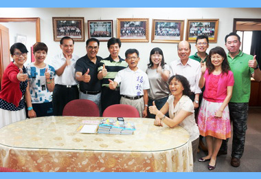 楊秋興辭行政院南部聯合服務中心主任(圖)