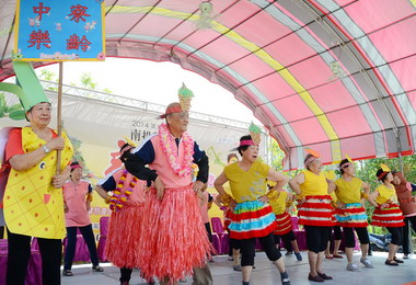 中寮龍眼季活動開幕(圖)