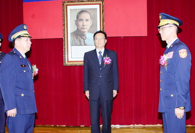 周威廷接任彰化縣警察局長(圖)