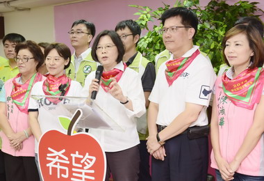 林佳龍提出幼托與樂齡政見(圖)
