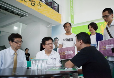 林佳龍接受台中巢運104公民團體陳情(圖)