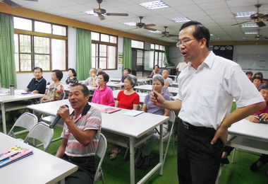集集老人大學日語班結業(圖)