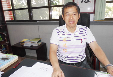 賤賣第一商場？嚴鴻邦：不排除提告(圖)