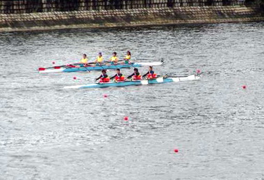 水里商工划船隊參加海外船賽屢獲佳績(圖)
