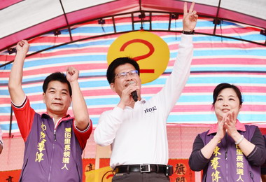 林佳龍受不同黨里長之邀站台(圖)