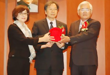 雲林縣新舊任縣長交接(圖)