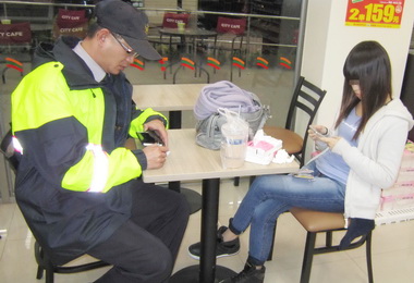 少女負氣離家警尋獲勸返(圖)