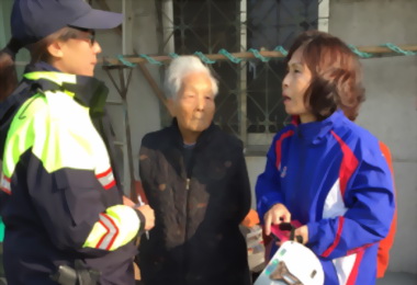 失智婦回娘家警助返家(圖)