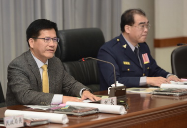 林佳龍拜訪市警局盼提高治安滿意度(圖)