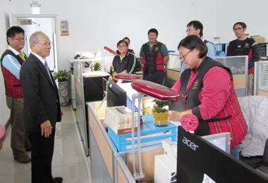 省主席林政則表揚章正輝勤謀民祉(圖)