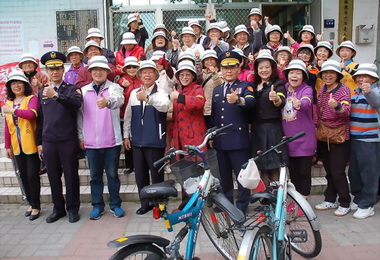 斗六分局執行關懷老人安全宣導(圖)