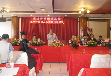 高雄市機械總工會會員大會砲聲隆隆(圖)