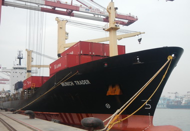 慕尼黑商人貨櫃輪首航高雄港(圖)