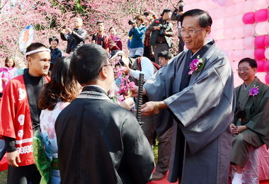 集團結婚情人節浪漫登場(圖)