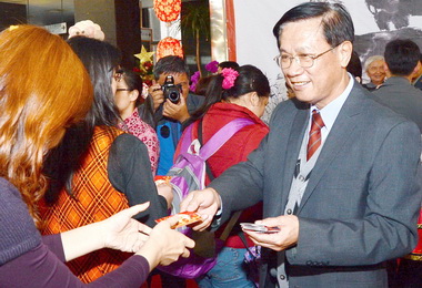 縣府新春團拜林明溱要官員積極爭經費(圖)