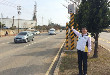 沙鹿中清路測速照相桿成中市搶錢王(圖)