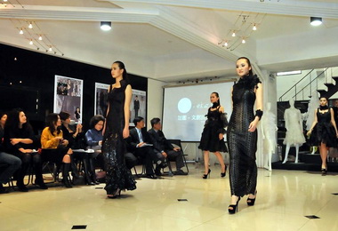 加圖實業布料名耀國際得金牌(圖)