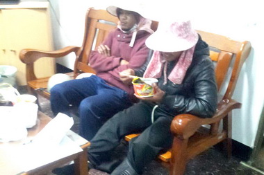 信義警眼尖查獲逃逸外勞(圖)