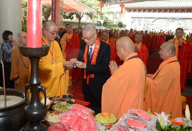 副總統吳敦義參加仁王護國息災祈福法會(圖)