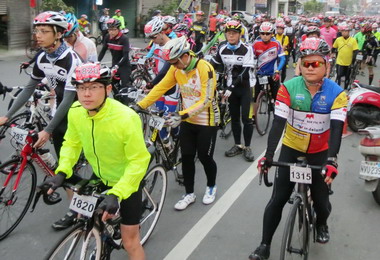 自行車探索新中橫陳昱銘獲第一(圖)