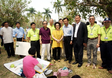 戀念煉油廠敦親睦鄰寫生賽熱鬧登場(圖)