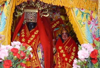 嘉邑佛緣宮福惠媽回鑾海線居民熱烈迎接(圖)