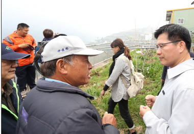 林佳龍訪松茂部落遷村居民(圖)