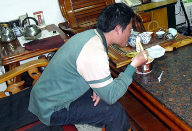 智障男飢餓迷途三十公里(圖)