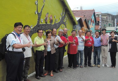 水里頂崁社區評鑑陶樂表演創意有趣(圖)