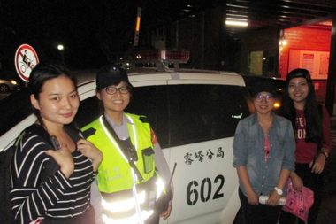 蒙古大學生沒錢又下錯站遇員警幫忙(圖)