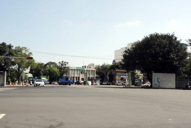 拆除舊崗亭順暢楠梓園區出入口交通動線(圖)