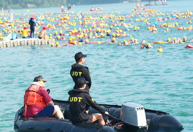 國共日月潭簽定旅遊合作協議(圖)