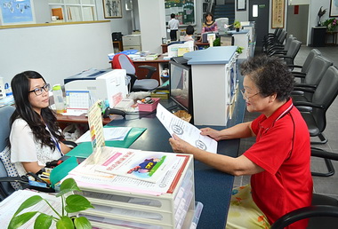 健保卡便利站辦卡不便利(圖)