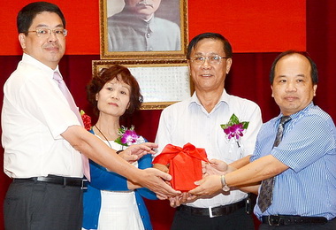 南投縣國民中小學校長今交接(圖)