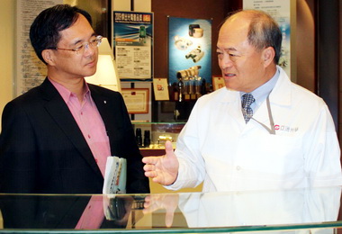 加工處中港、台中分處主動訪視提升服務效能(圖)