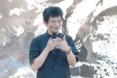 書法家吳季如赴北龍形書墨展(圖)