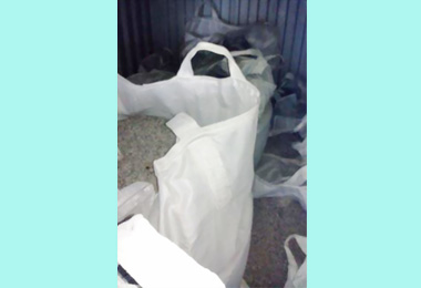 高雄關查獲近5萬公斤事業廢棄電弧爐煉鋼爐渣(圖)