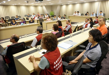 江玲君訪視中鋼碳素化學(圖)