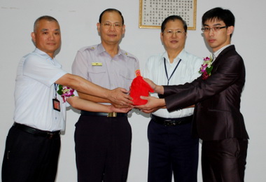 史上最年輕大甲警分局人事室主任到任(圖)