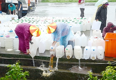 南投縣銷毀價值300萬私菸酒(圖)