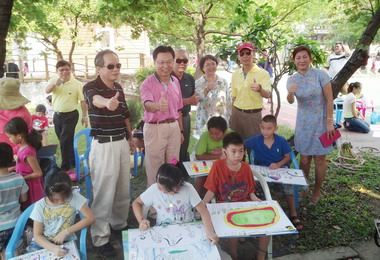 中油大林煉油廠辦親子寫生比賽溫馨同樂(圖)