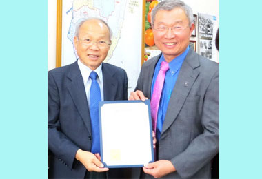 美國姊妹市訪省府林政則接待(圖)