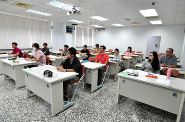 10名優質生力軍加入關務署高雄關(圖)