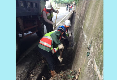 和平區東崎路山溝一次完成清淤(圖)