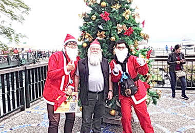 捕獲野生聖誕老公公 可獲贈品(圖)